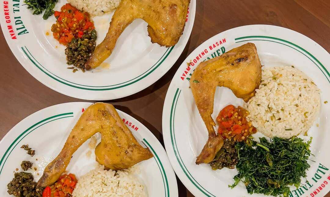 menu Ayam Goreng Basah Aldi Taher