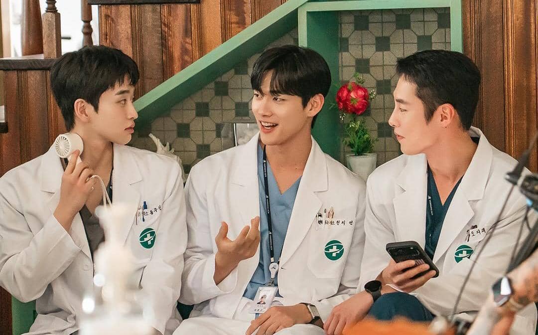 7 Upcoming Proyek Akting Pemain Doctor on the Edge, Nantikan!