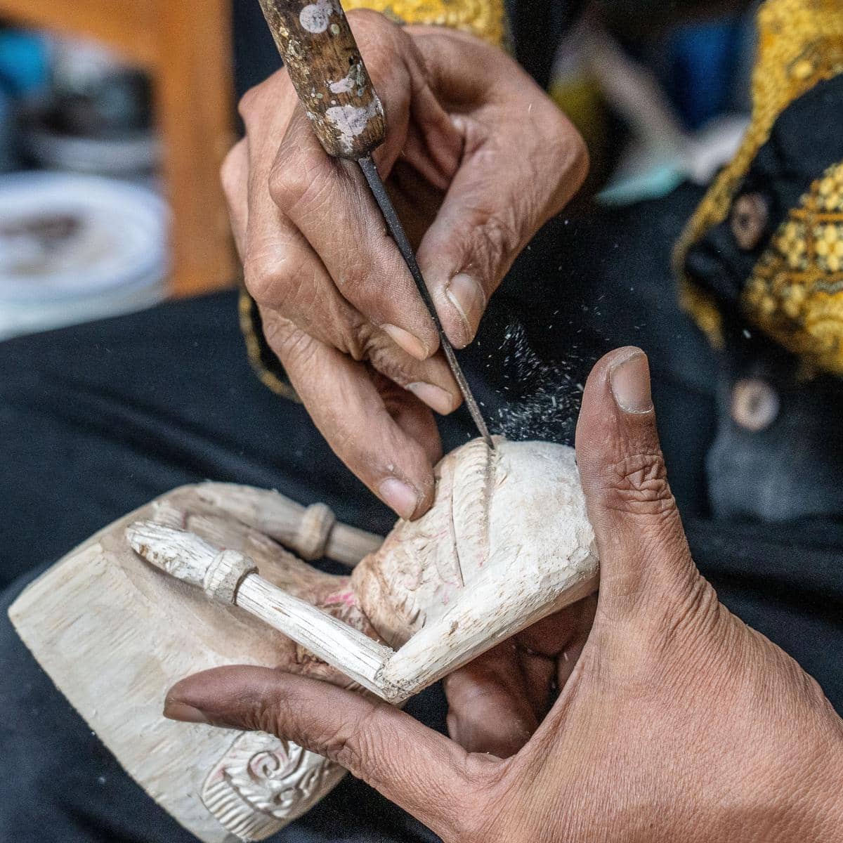 kerajinan patung