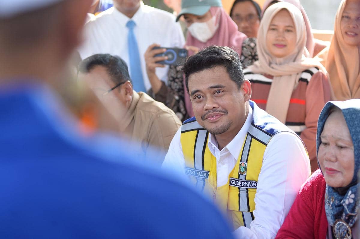 Gubsu tinjau jalan rusak Galang (5).jpg.jpeg