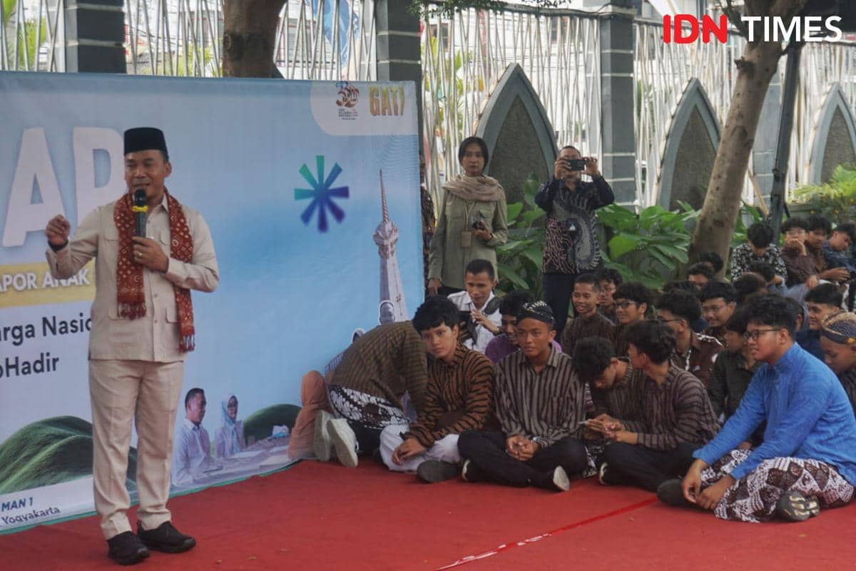 Cek Para Ayah Ambil Rapor di Jogja, Wihaji Soroti Fenomena Fatherless