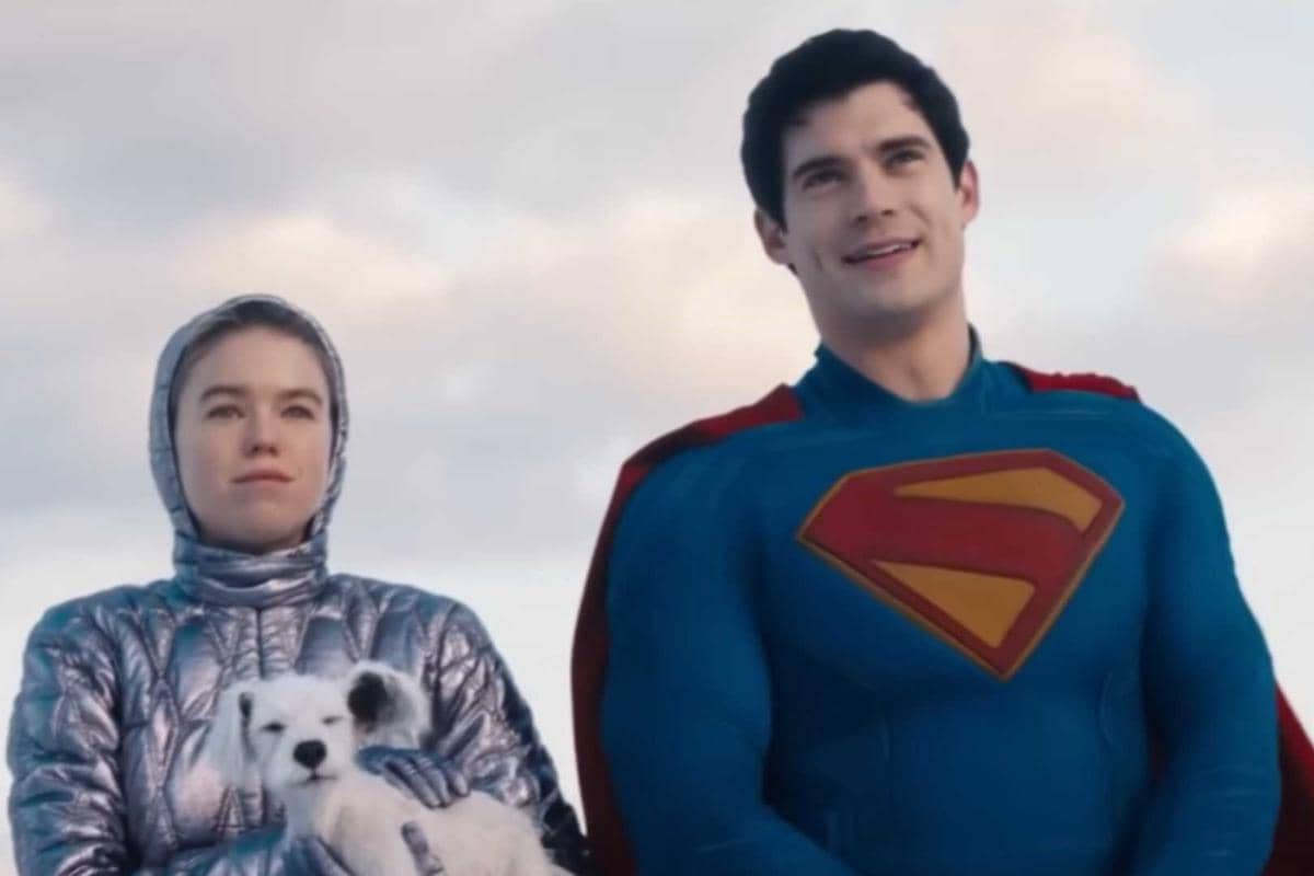 Supergirl vs. Superman, Siapa yang Lebih Kuat?
