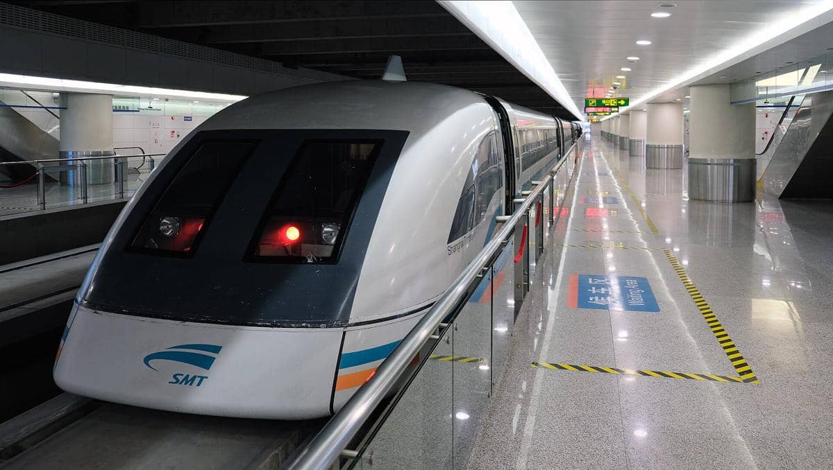ilustrasi kereta di Shanghai 