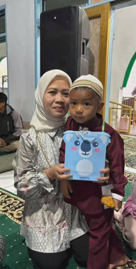Sus Rini Gelar Sunatan Massal di Kampung Halaman (instagram.com/riniperdiyanti)