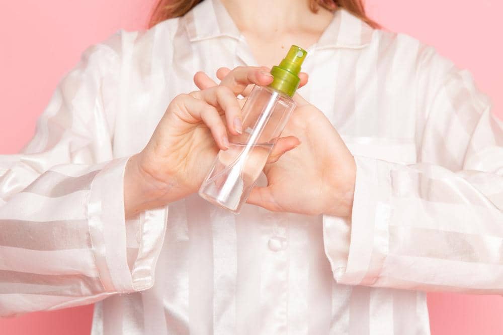ilustrasi facial mist