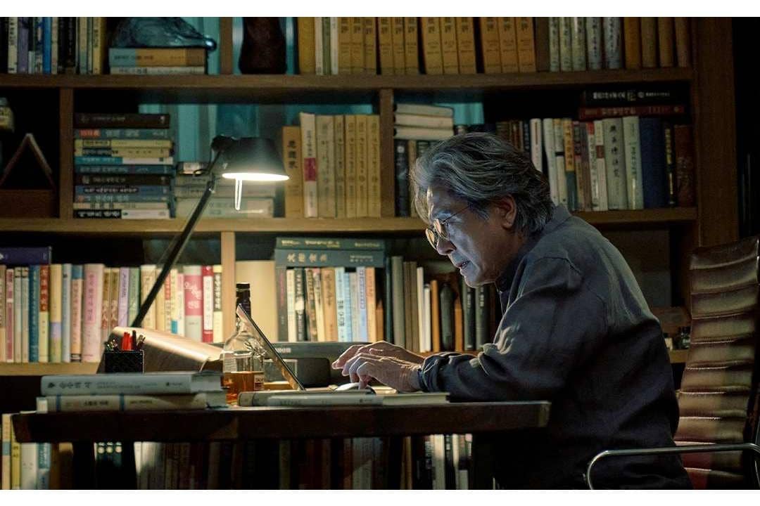 4 Pesan Moral Notes from the Last Row, Ketika Obsesi Mengalahkan Moral