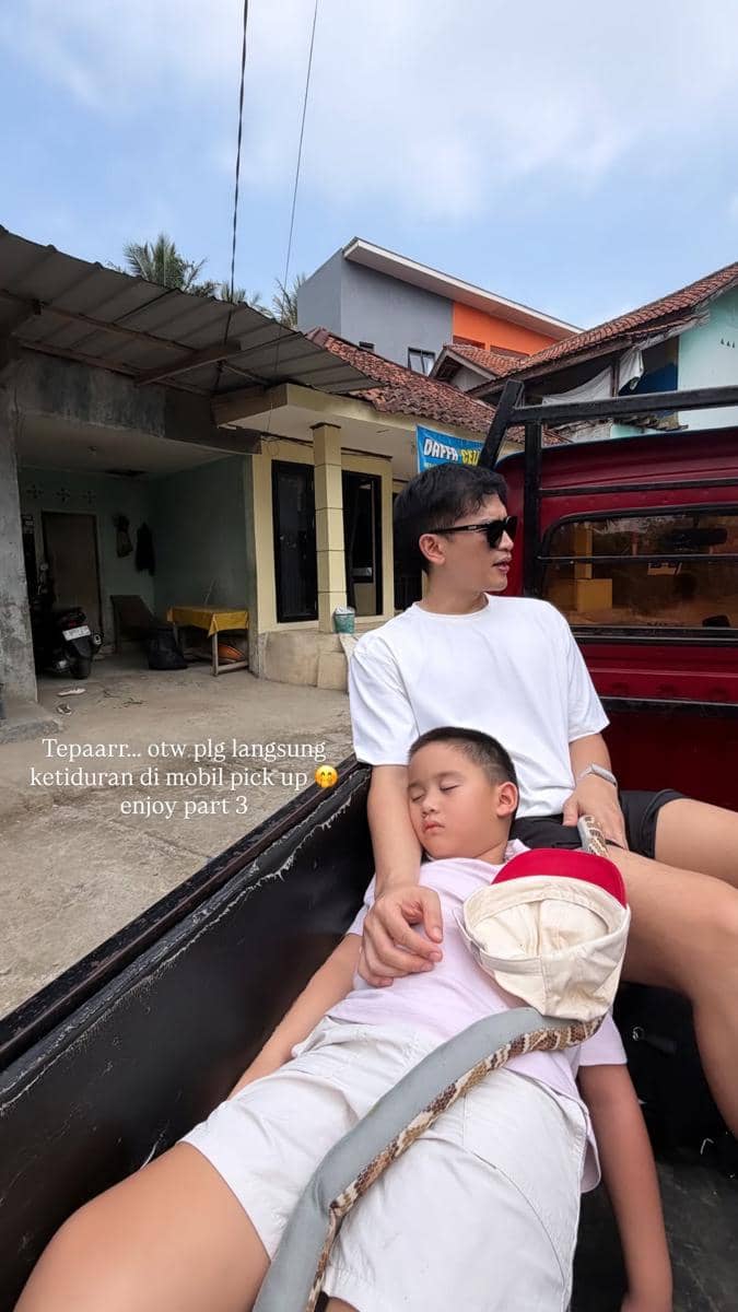 Citra Kirana dan Rezky Trekking (instagram.com/citraciki)