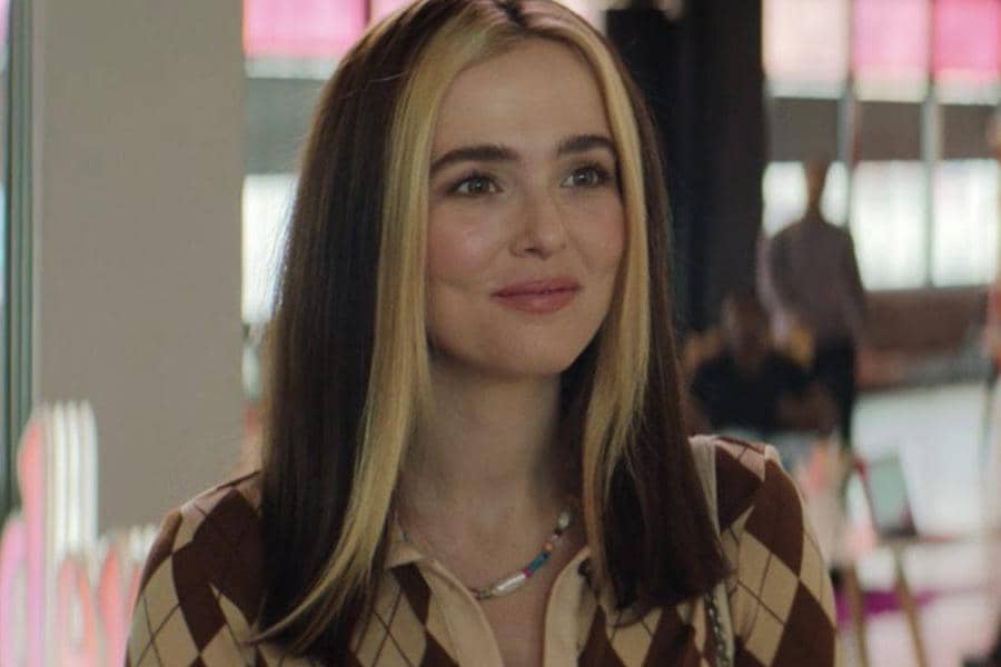 5 Film Non-Romcom Terbaik Zoey Deutch, Sama Memikatnya!