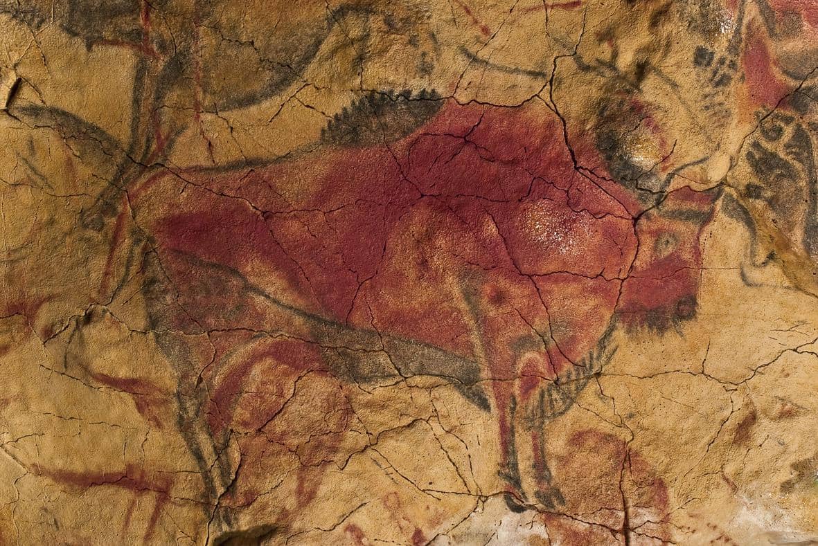 Lukisan polikrom bison yang ditemukan di Gua Altamira di Spanyol.