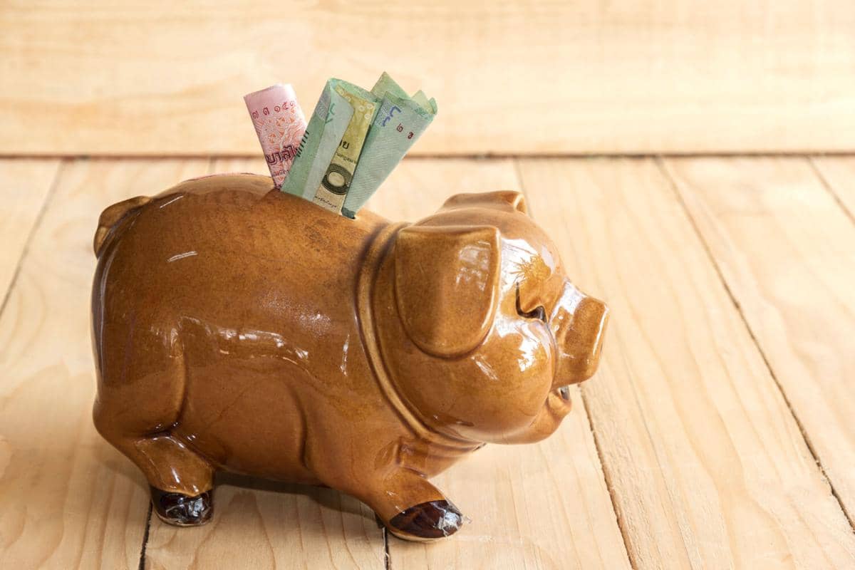 ilustrasi savings, tabungan, menabung, celengan