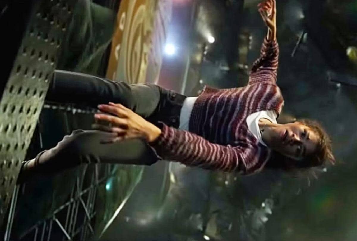 Adegan MJ nyaris tewas jatuh seperti Gwen Stacy dalam Spider-Man: No Way Home