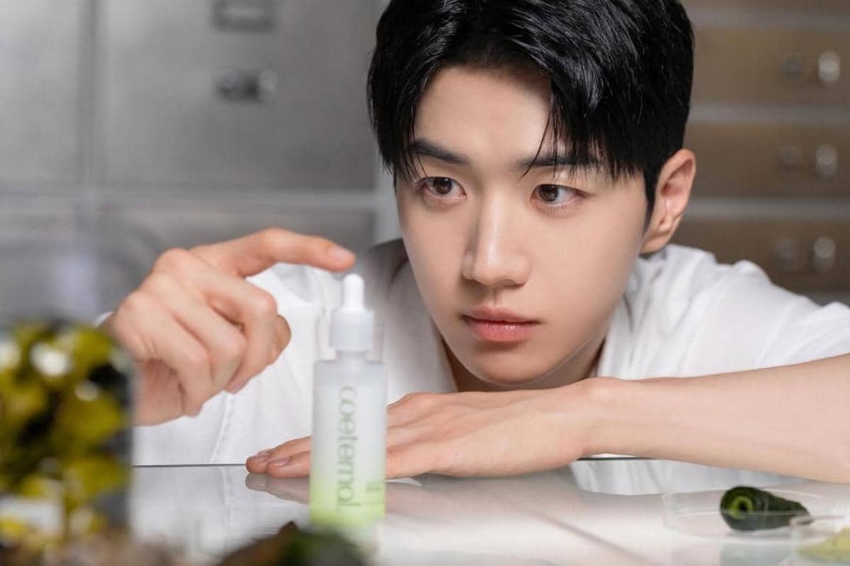 Potret Kang Hoon