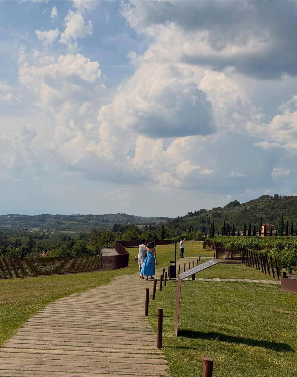 Enzy Storia berlibur di Tuscany