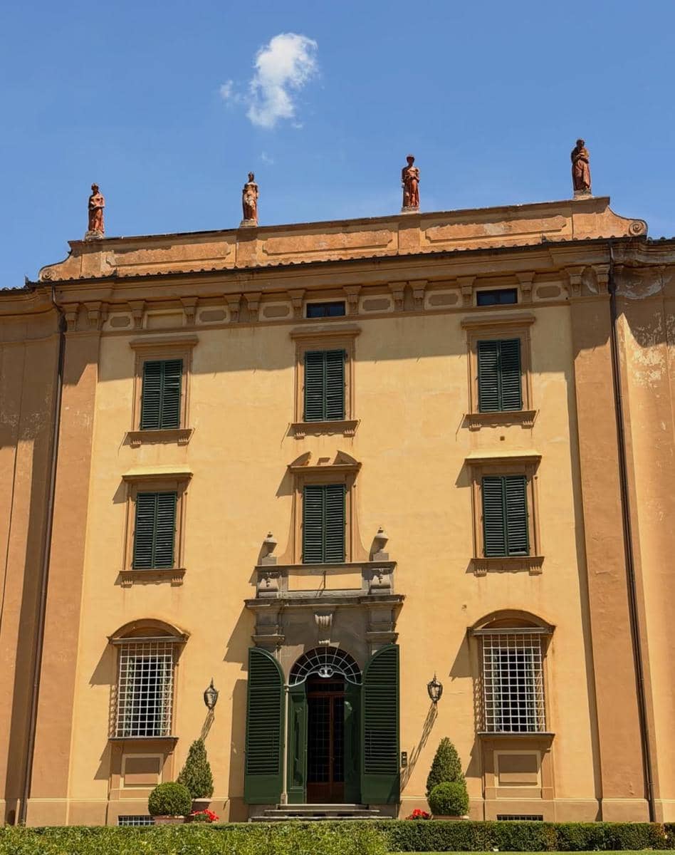 Enzy Storia berlibur di Tuscany
