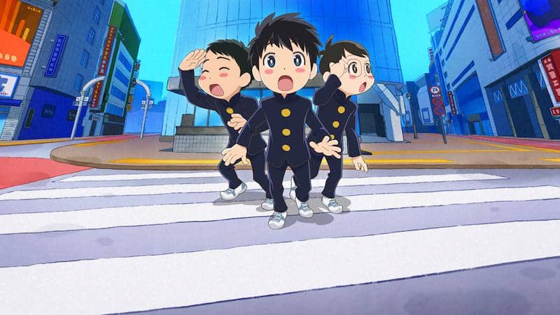 Tiga anak laki-laki berseragam sekolah hitam berdiri di zebra cross kota modern dengan ekspresi terkejut di wajah mereka.