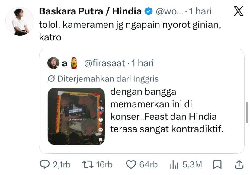 Tangkapan layar unggahan X dari Hindia yang menanggapi cuitan pengguna lain tentang konser .Feast dan Hindia dengan komentar bernada kritik.