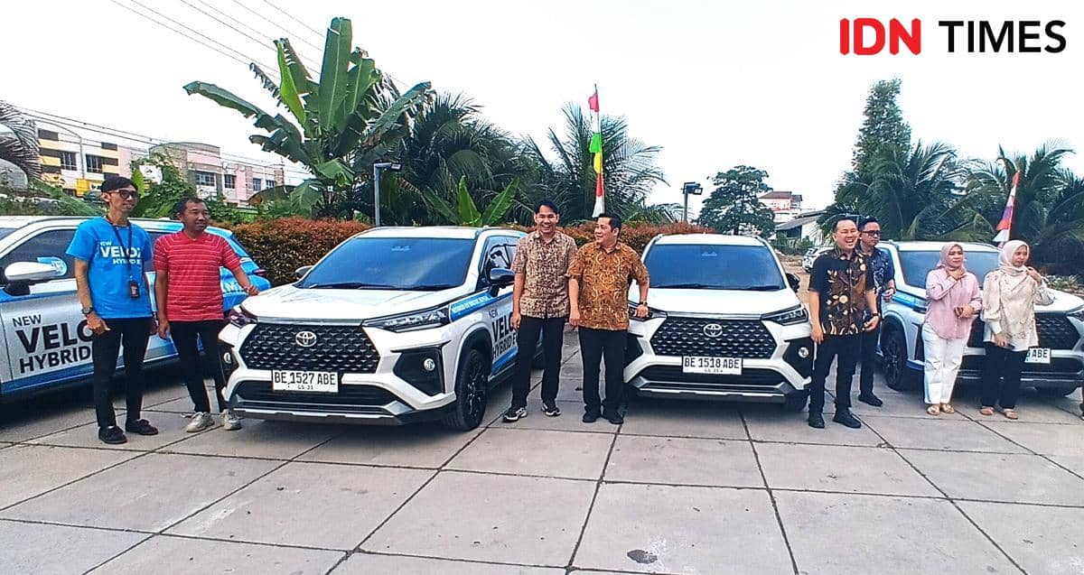 Test Drive Veloz HEV Auto2000 Lampung: Irit, Nyaman dan Self Charging