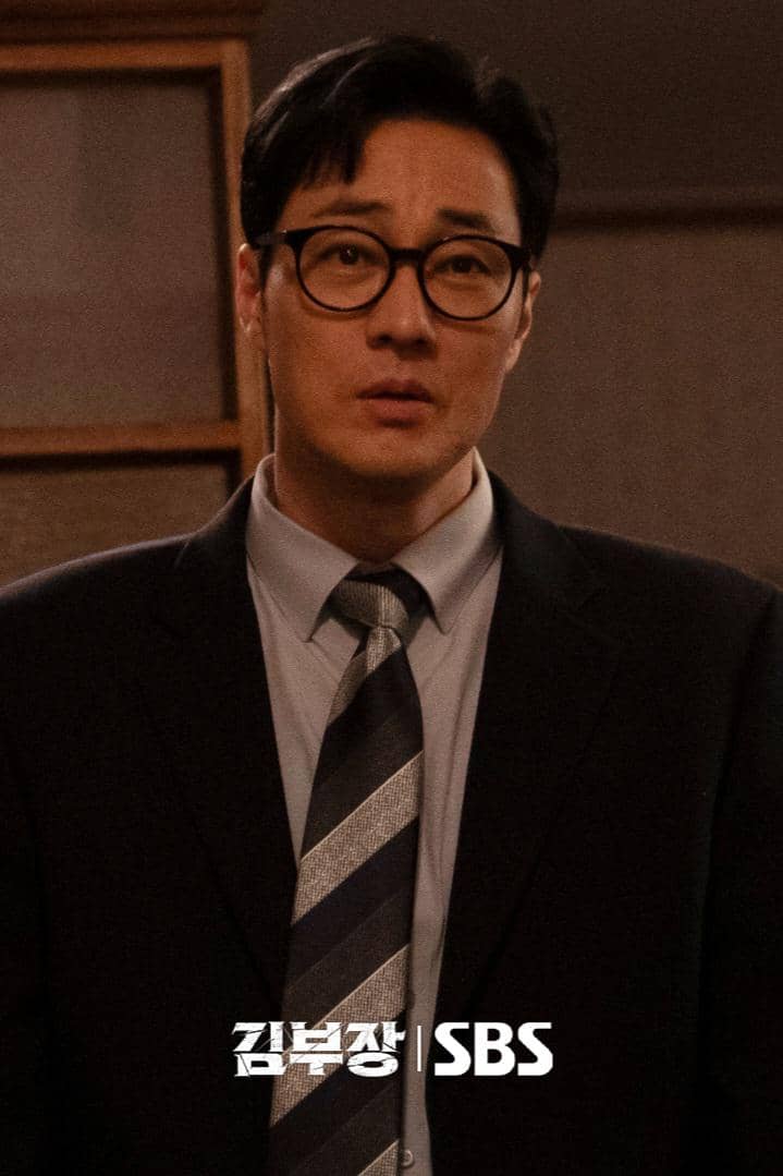 Still cut Seo Ji Sub di Agent Kim Reactivated