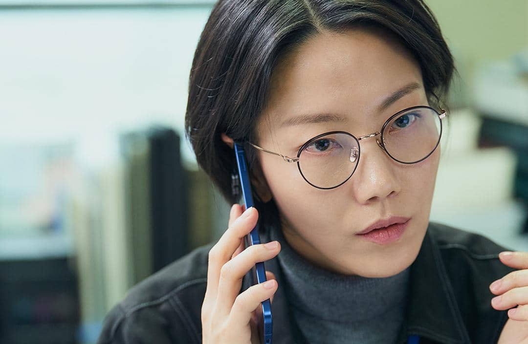 Kim Shin Rok di drama Fifties Professionals