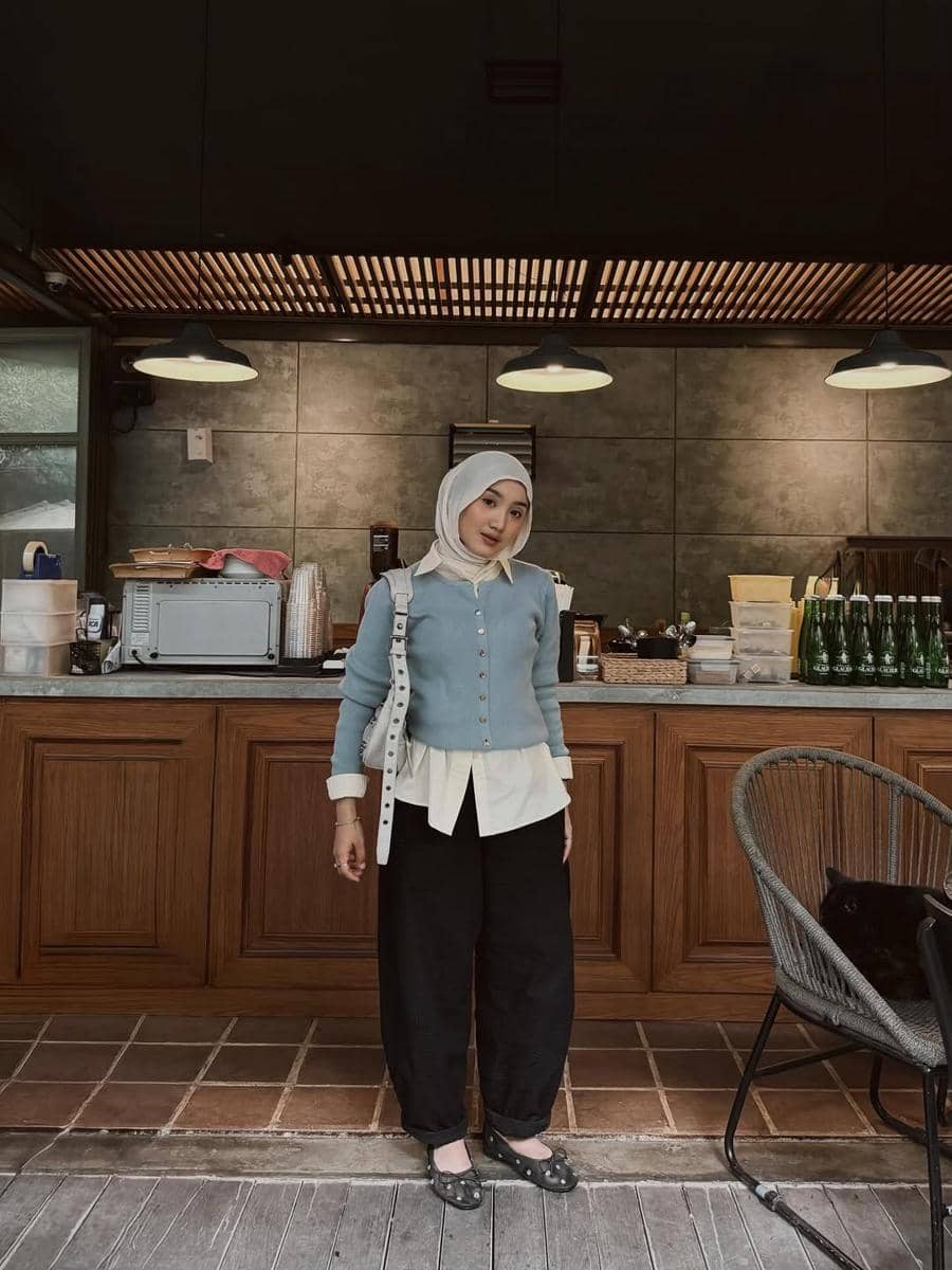 OOTD Kemeja dan Cardigan ala Thafanya Sabila