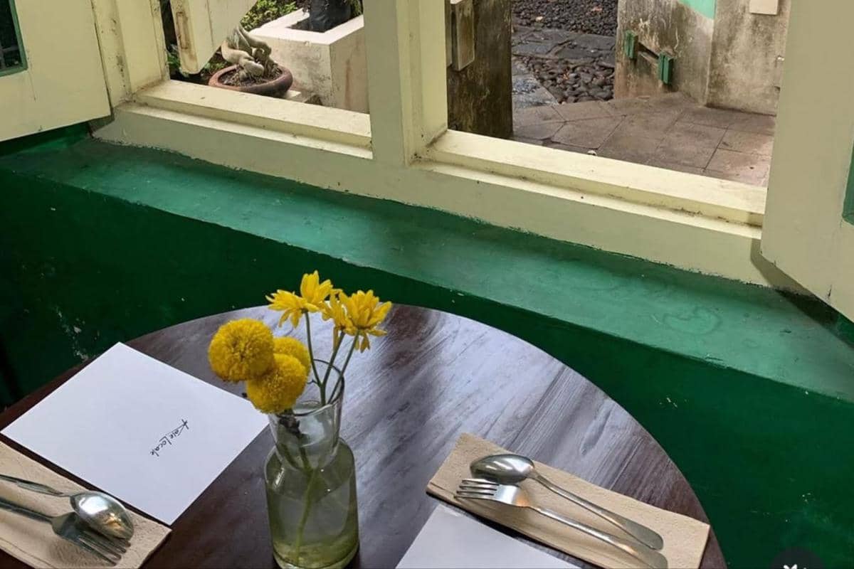 Kale Locale mengangkat cita rasa lokal dengan penyajian yang modern dan artistik.