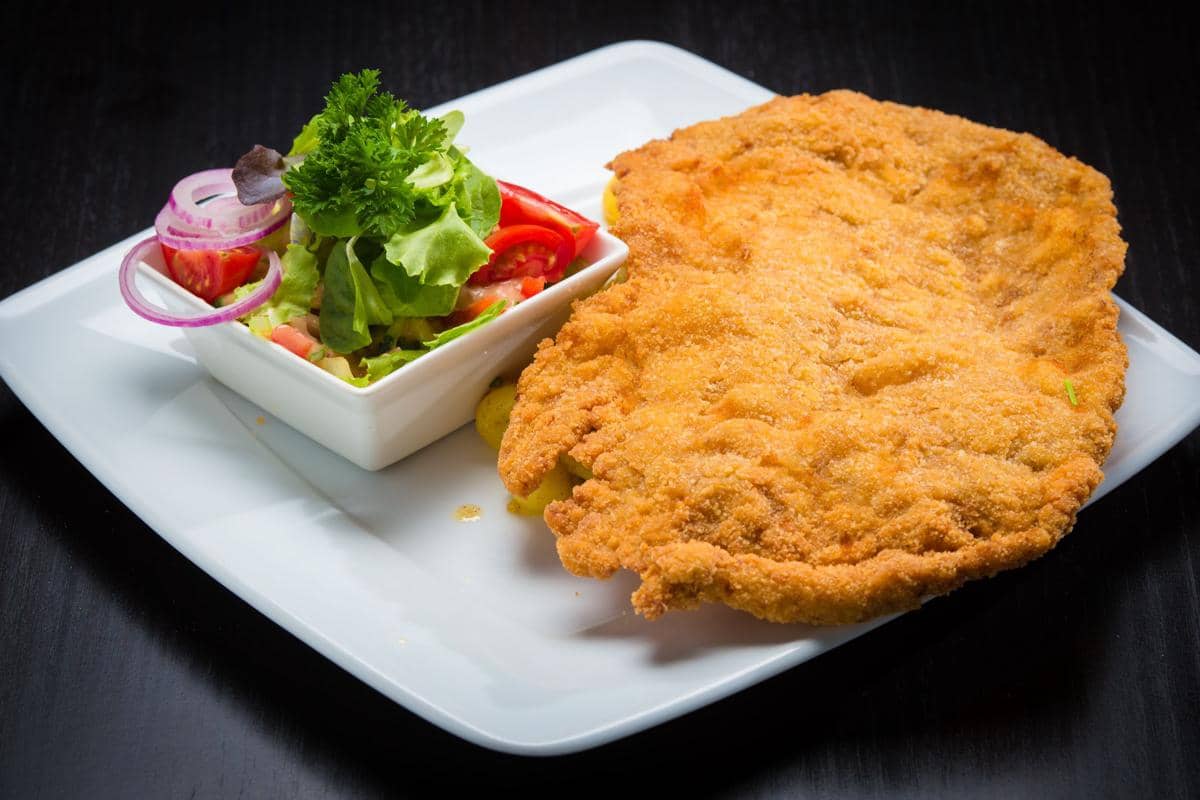 ilustrasi chicken escalope