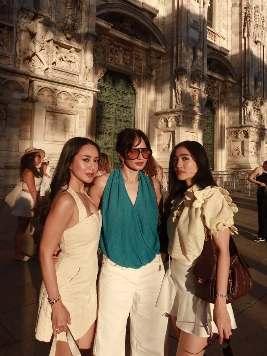 Febby Rastanty saat jalan-jalan di Kota Milan