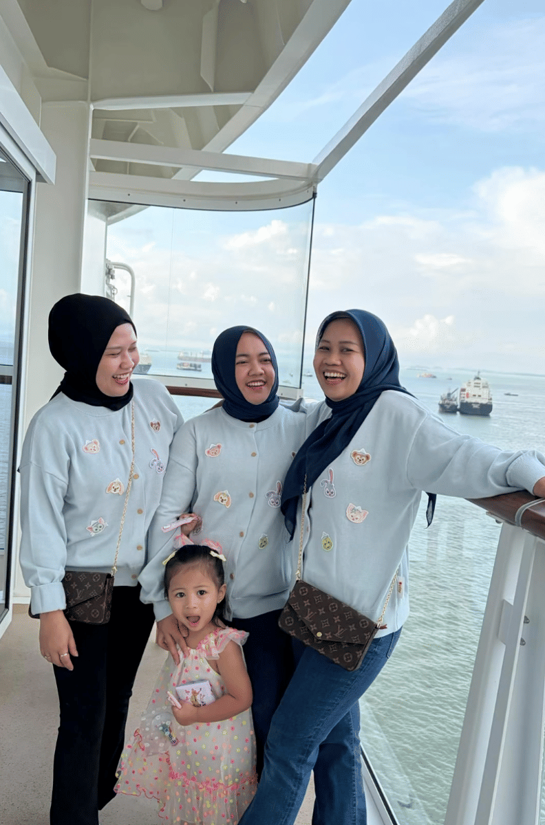 Tas Sus Rini saat di Kapal Pesiar Bareng RANS, LV Seharga Ratusan Juta (instagram.com/shela_lala96)