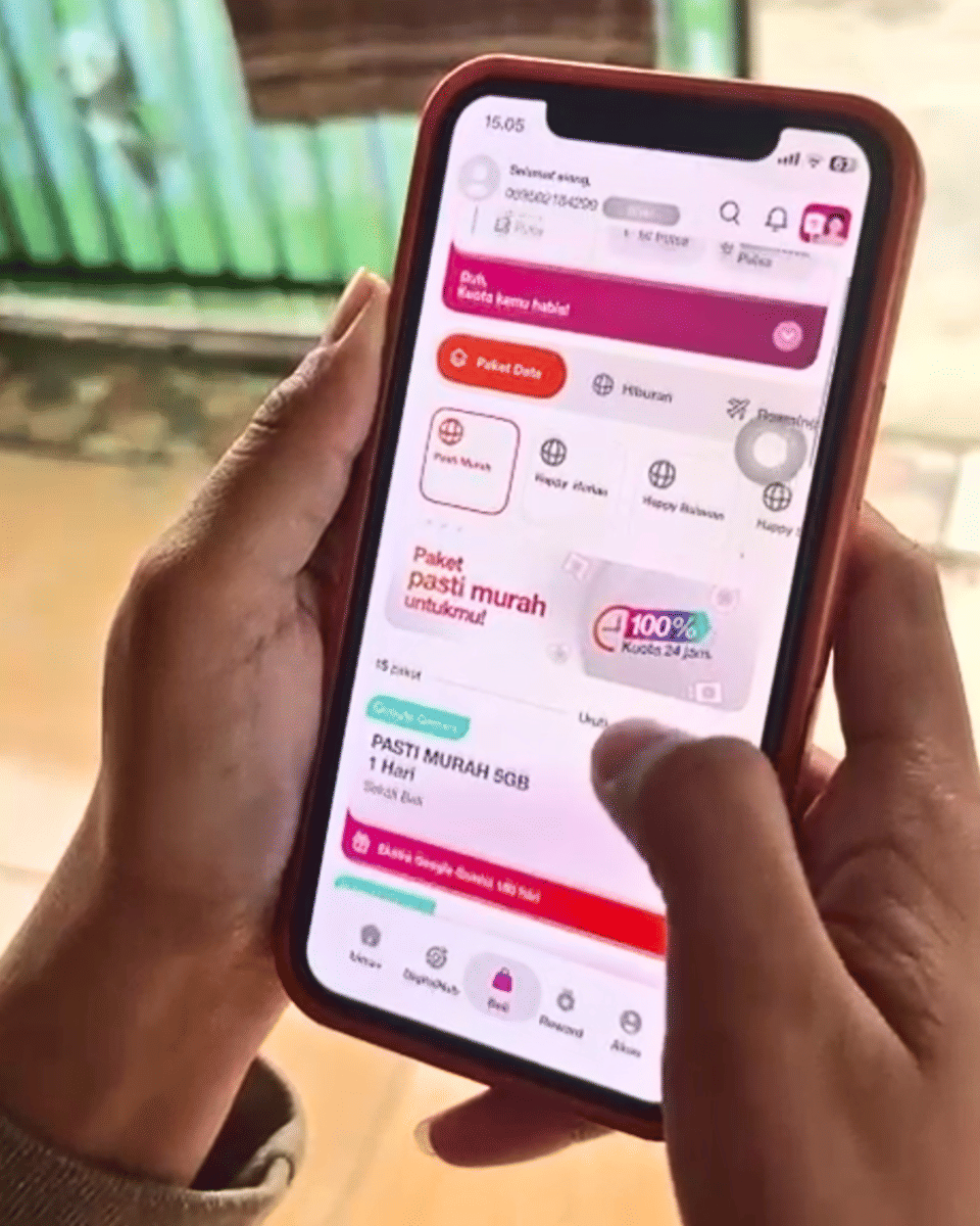 Ulva saat sedang membeli paket internet tri di aplikasi Bima+.