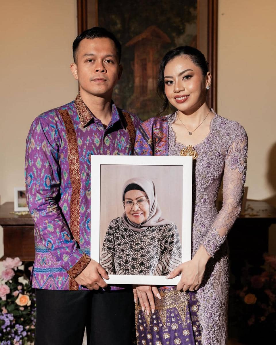 Gaya dan Dekorasi Lamaran Rio Alief NOAH-Aqila (instagram.com/aqilahkm)
