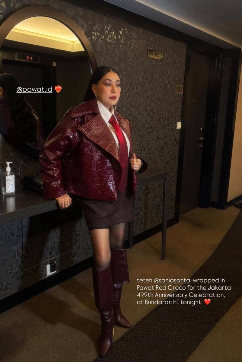 gaya seleb di puncak HUT DKI Jakarta