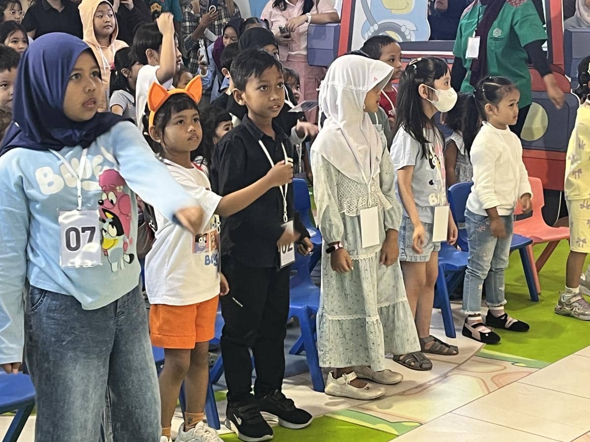 Libur sekolah, blue, mal ciputra