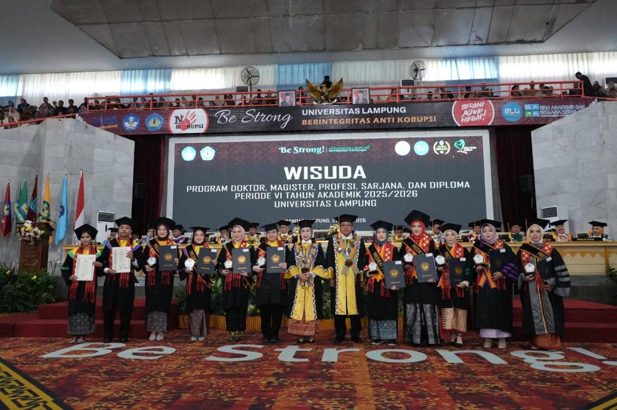 966 Mahasiswa Diwisuda, Siapa Lulusan Terbaik Berbagai Jenjang?