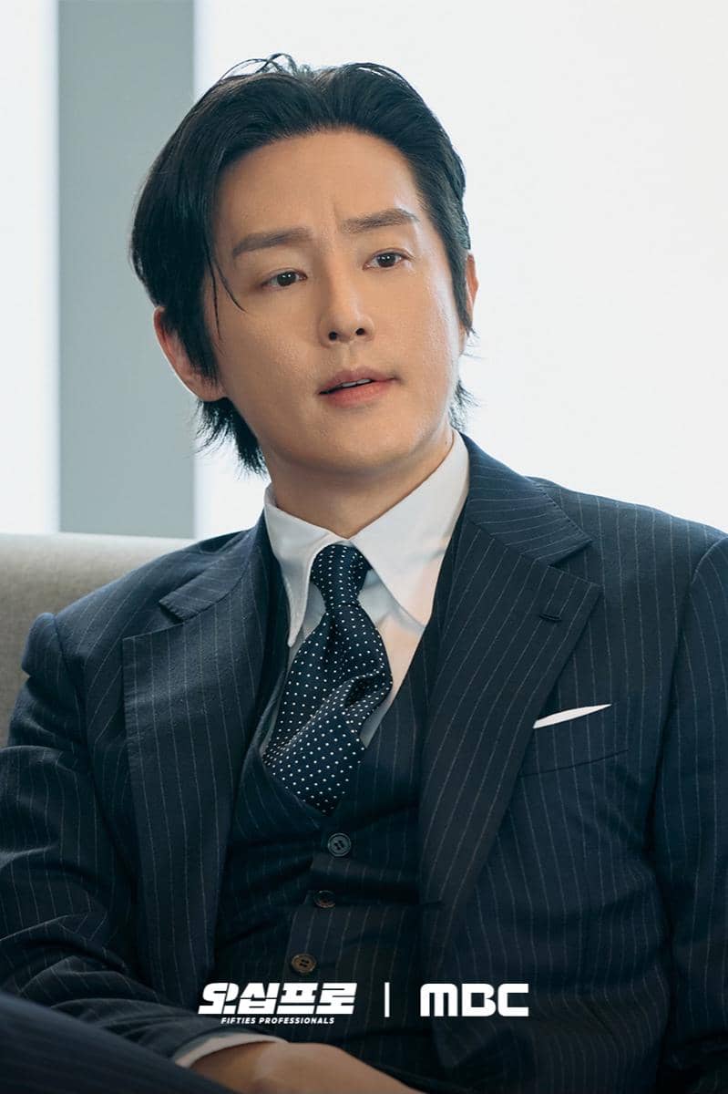 Kwon Yul di Fifties Professionals 