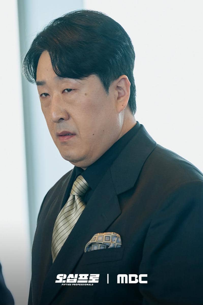 Hyun Bong Sik di Fifties Professionals 