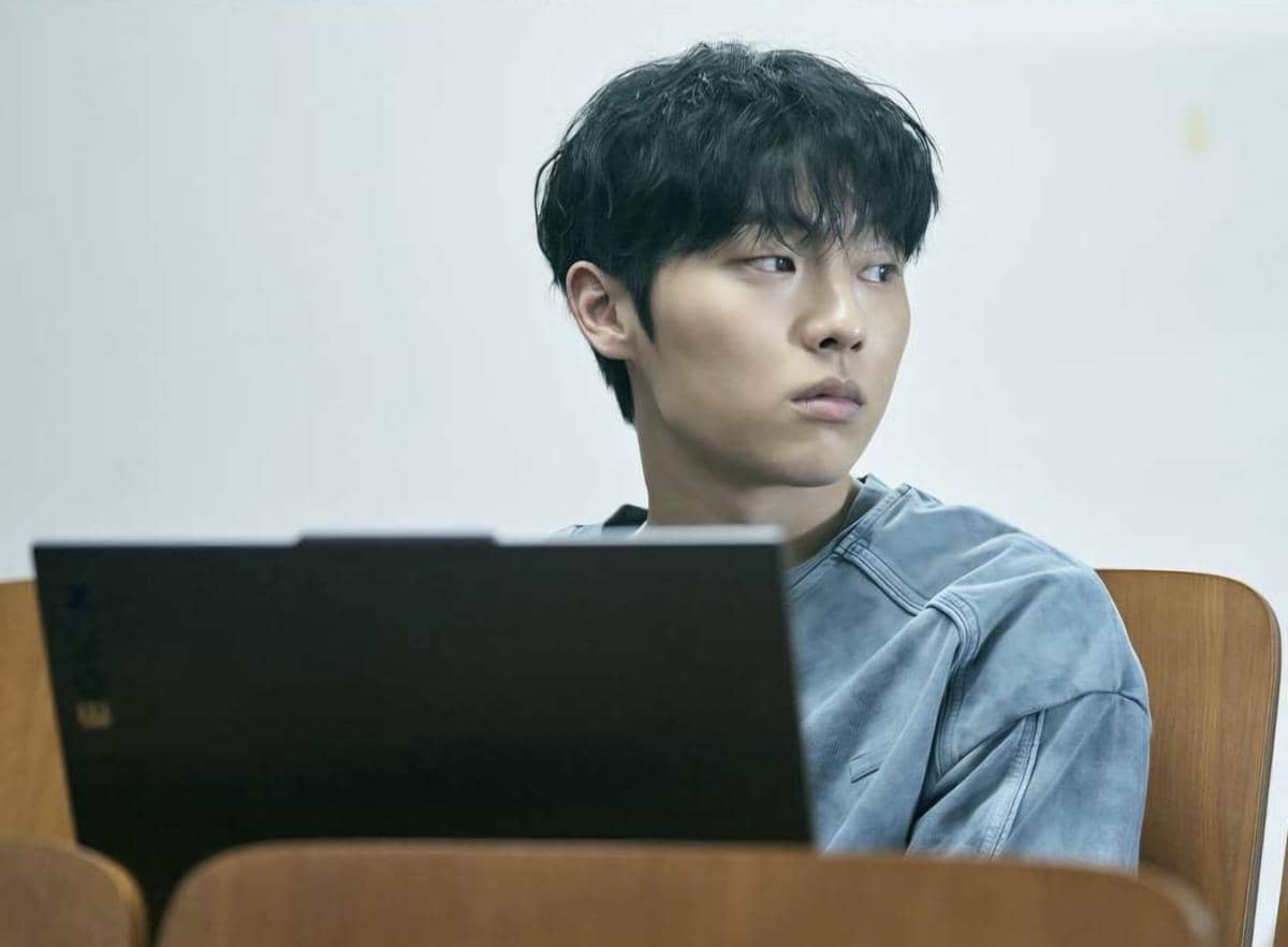 6 Drakor Choi Hyun Wook Jadi Main Role, Ada Notes from the Last Row