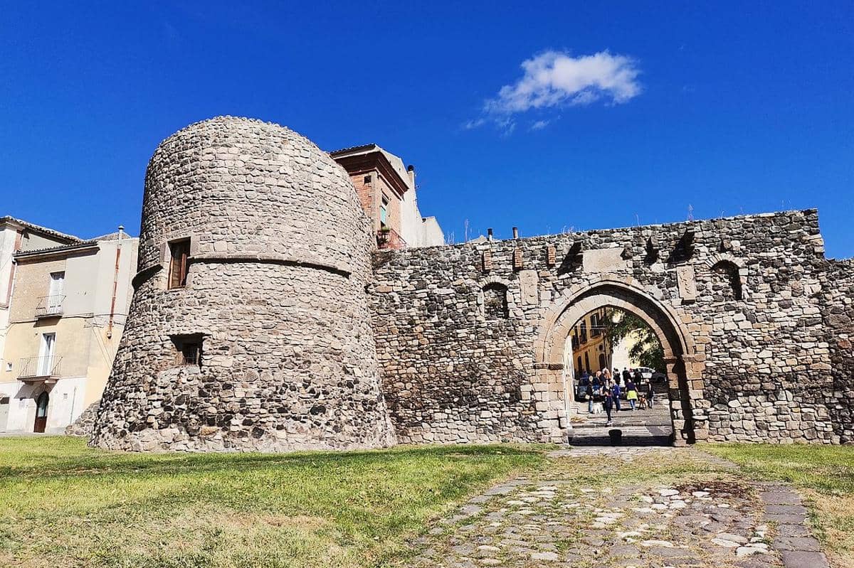 Kota Melfi, Italia