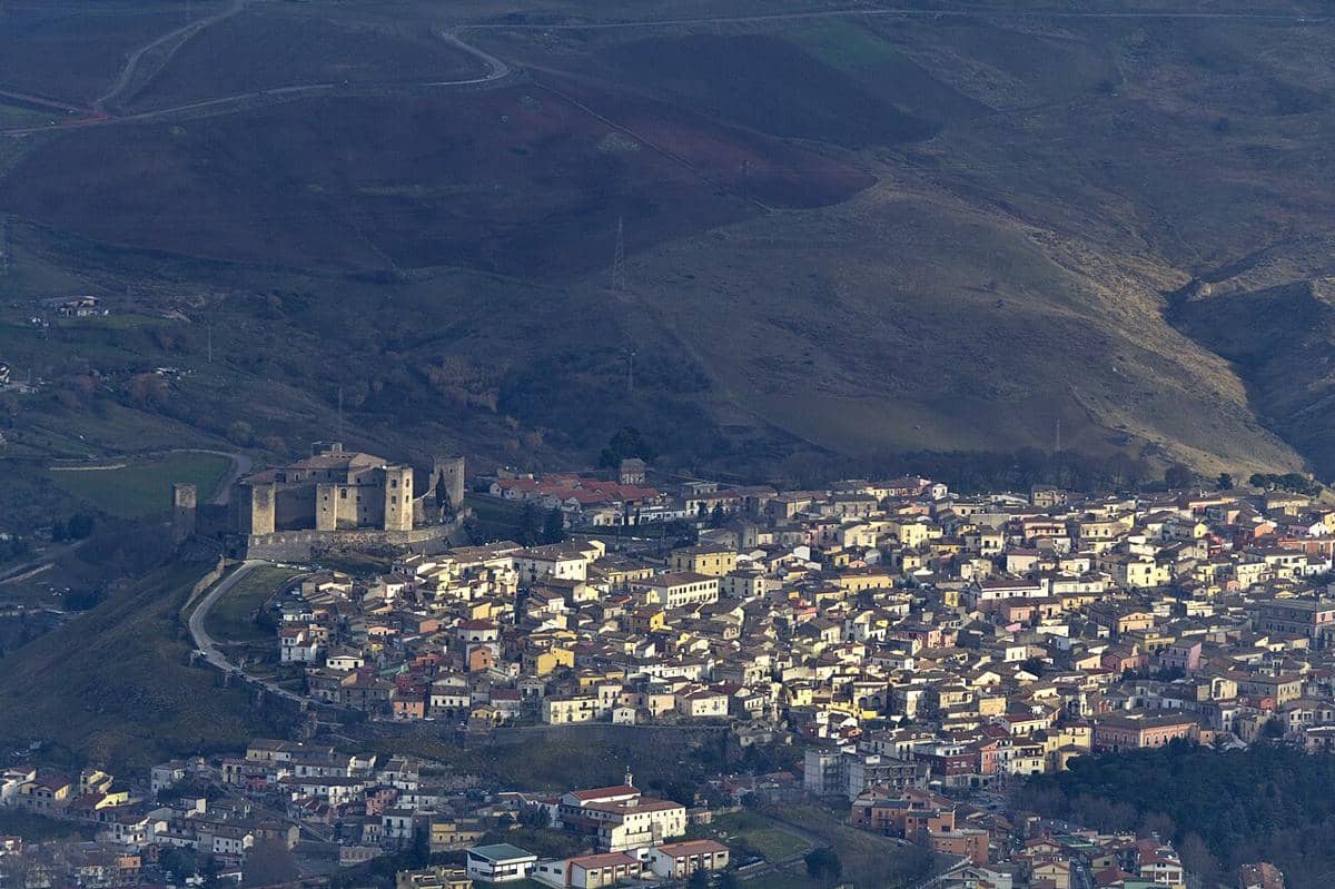 Kota Melfi, Italia