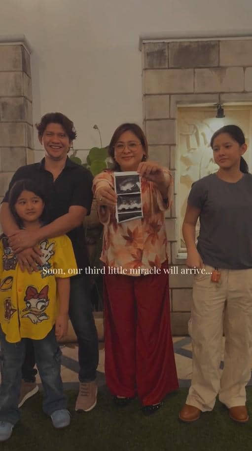 Audy Item dan Iko Uwais Umumkan Kehamilan Ketiga (instagram.com/audyitem)