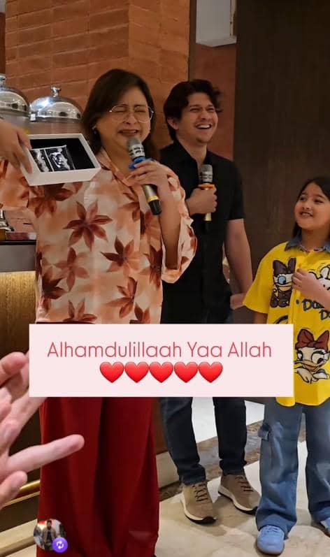 Audy Item dan Iko Uwais Umumkan Kehamilan Ketiga (instagram.com/audyitem)