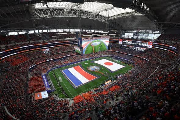 Salah satu pertandingan Piala Dunia 2026 di AT&T Stadium dipenuhi lautan suporter. 