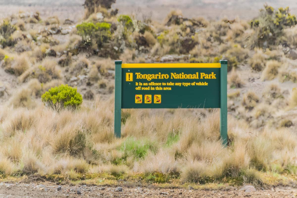 Tongariro merupakan taman nasional tertua di Selandia Baru