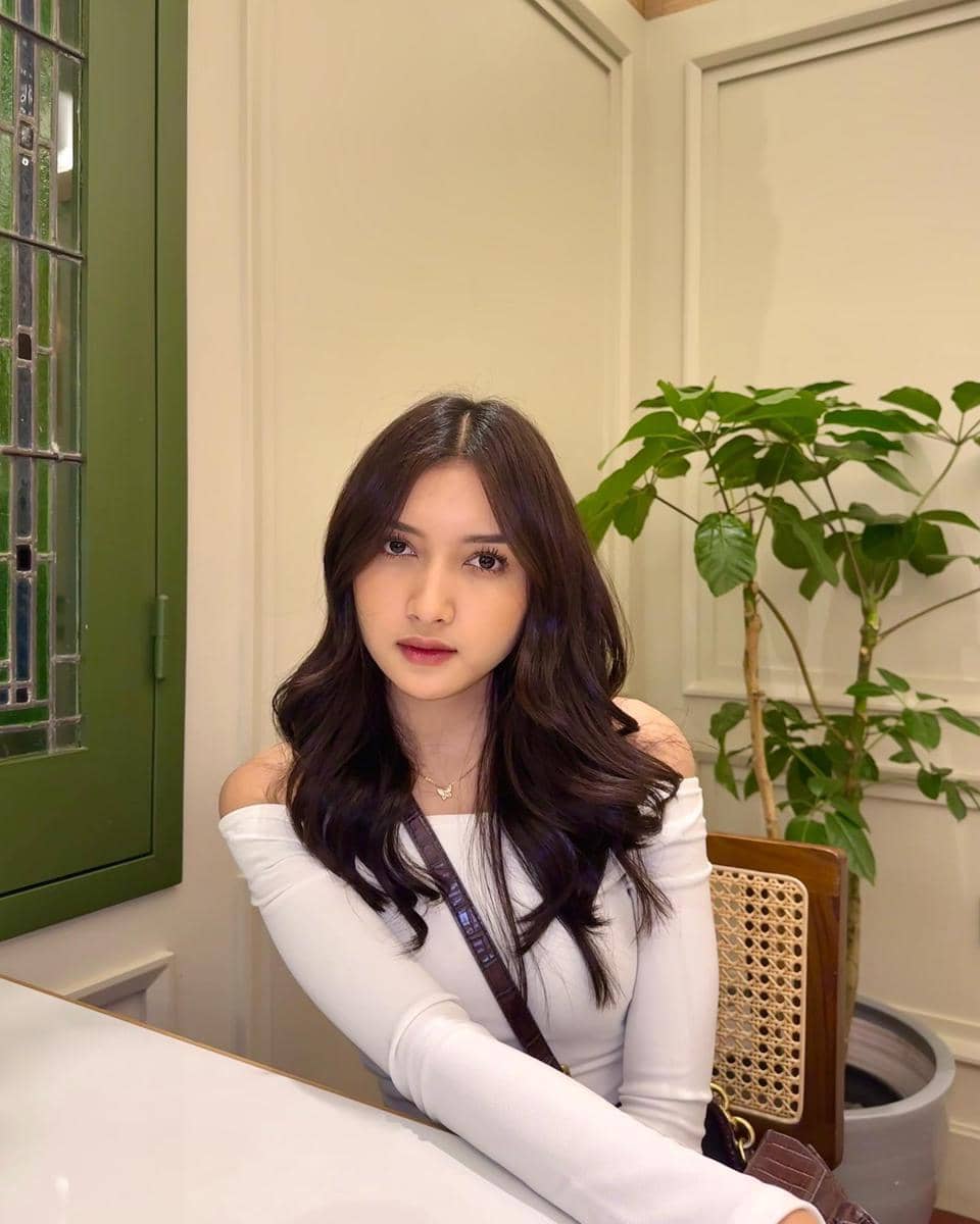 Inspirasi gaya rambut ala Yuriska Patricia