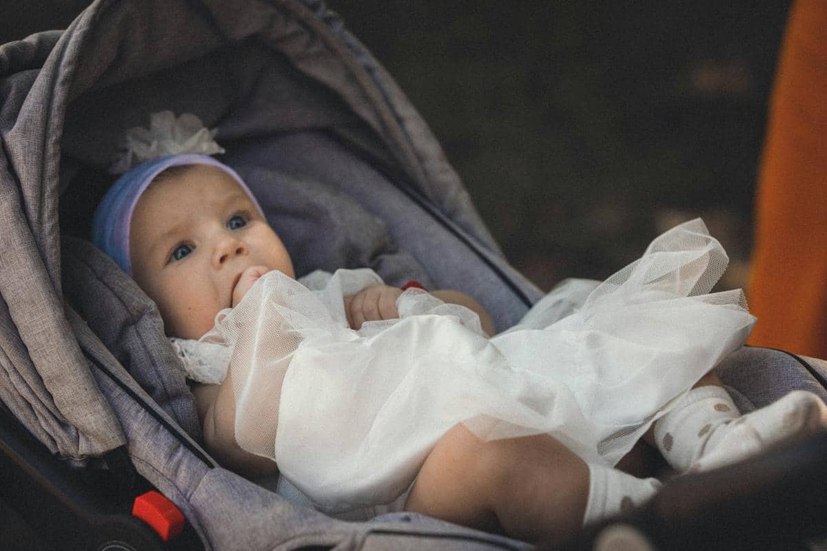 ilustrasi stroller