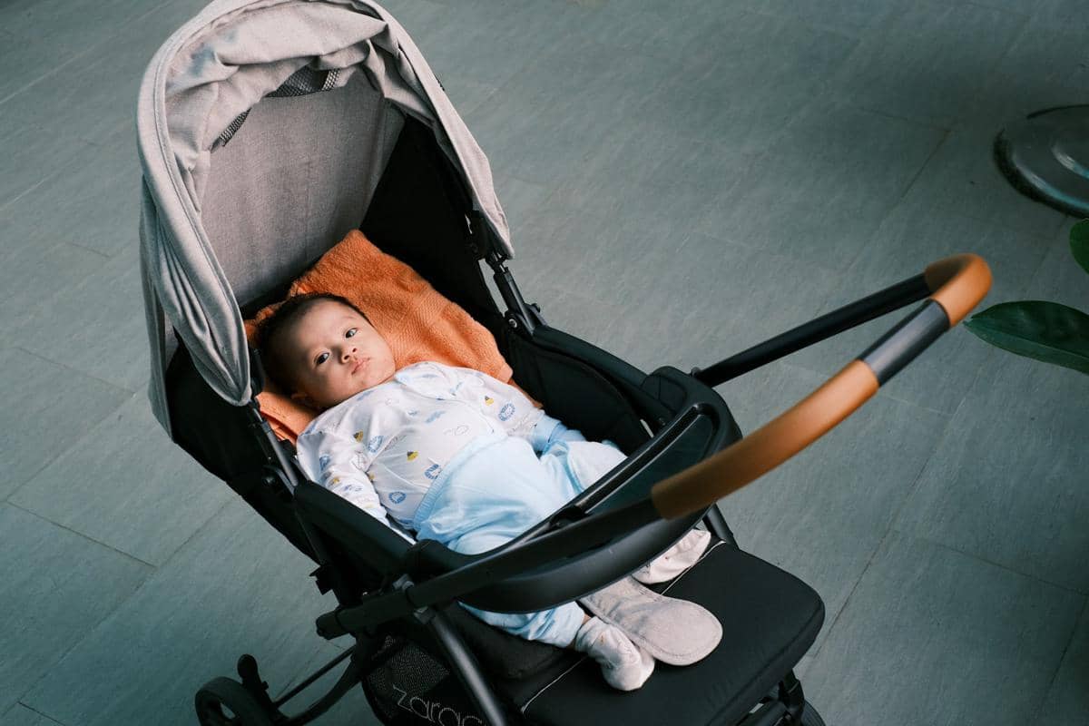 ilustrasi stroller