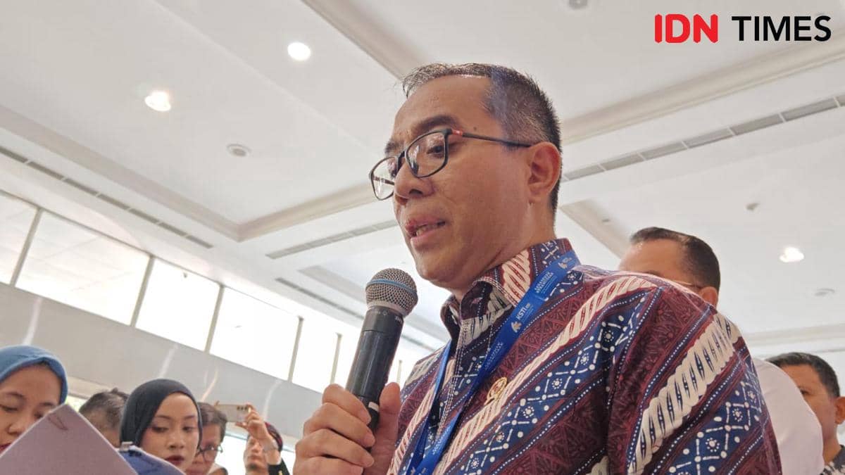 Menteri Pendidikan Tinggi, Sains dan Teknologi (Mendiktisaintek), Brian Yuliarto (IDN Times/Ilman Nafi'an)