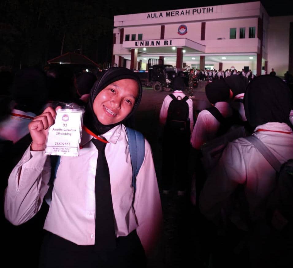 Kisah Haru Siswi MAN 2 Sidimpuan Lolos UNHAN usai Gagal Tembus PTN