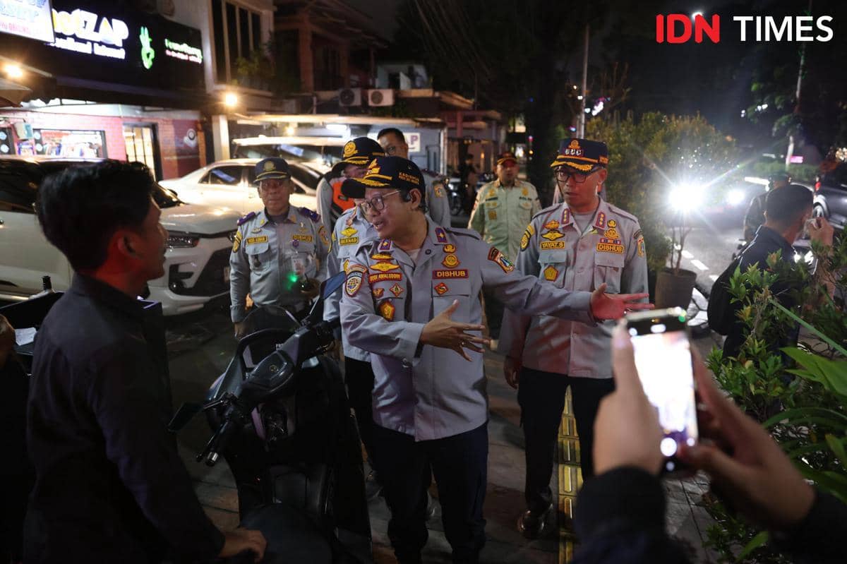 Dishub DKI Derek Mobil Mewah Parkir Liar di Senopati: Tak Ada Toleransi