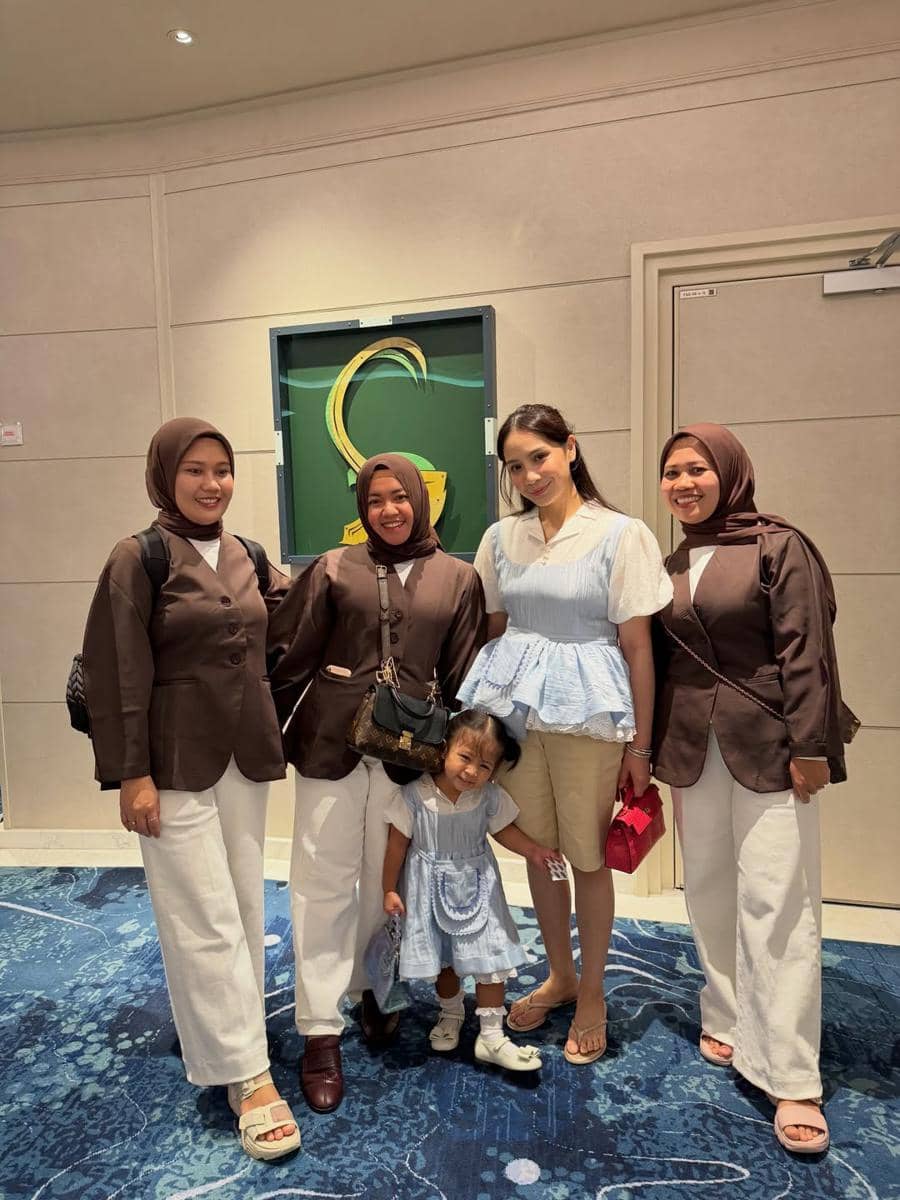 tas mbak Lala, pengasuh Rafathar