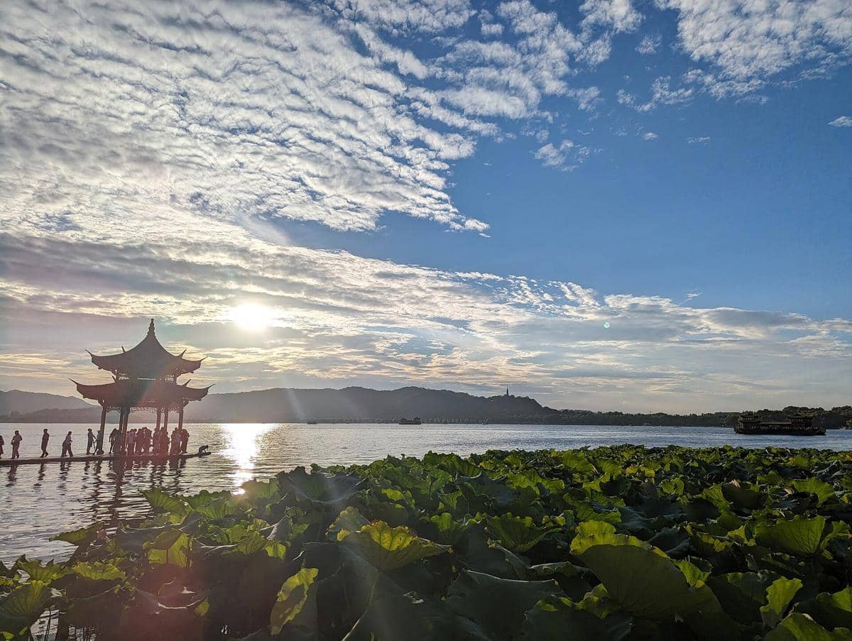 potret Danau Barat Hangzhou